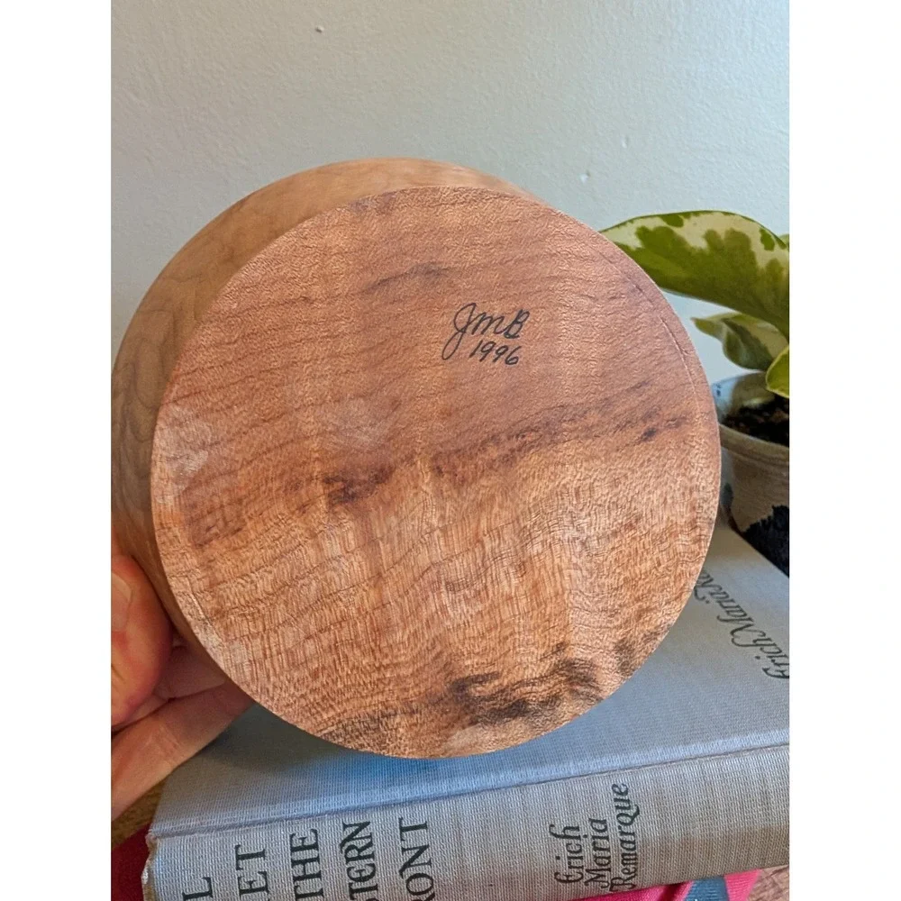 Vintage JMB 1996 Hand Turned Wood Bowl Signed Artisan Studio‎ Craft 6.5 Inch